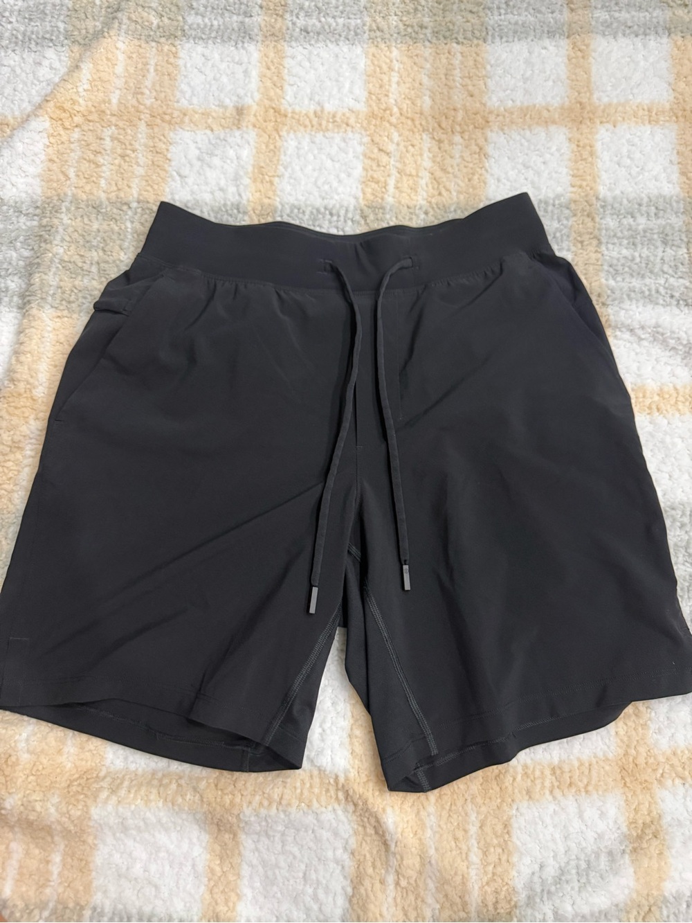 lululemon Men's Black Athletic Shorts Size S Drawstring Pockets